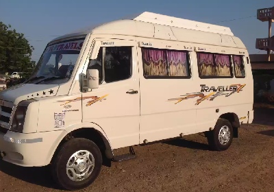 12 Seater Tempo Traveller